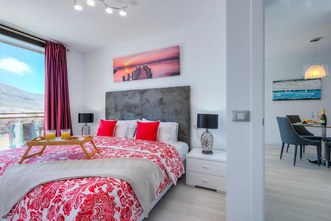 Modern Apartment Los Cristianos Center Eksteriør bilde